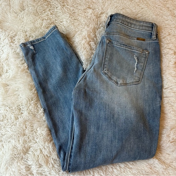 KanCan Clanton High Rise Fray Mom Blue Jeans Size: 7 / 27 - Picture 10 of 10